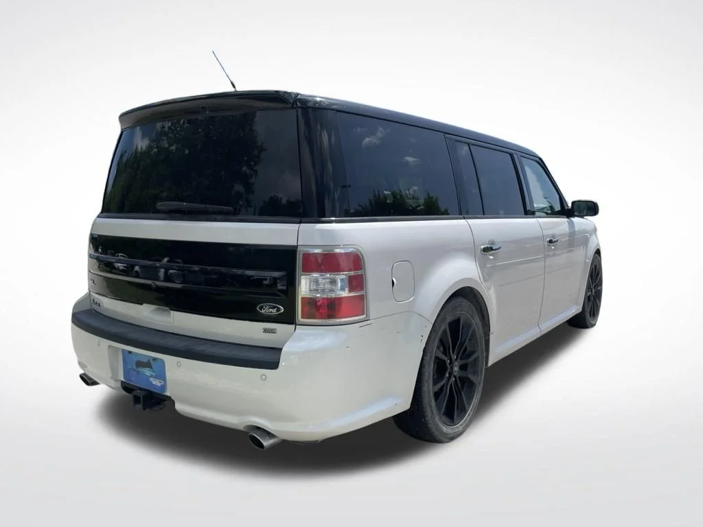Used 2019 White Platinum Clearcoat Metallic Ford SEL image 6