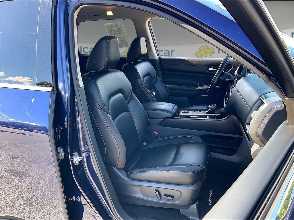 Used 2022 Deep Ocean Blue Pearl Nissan SL image 10