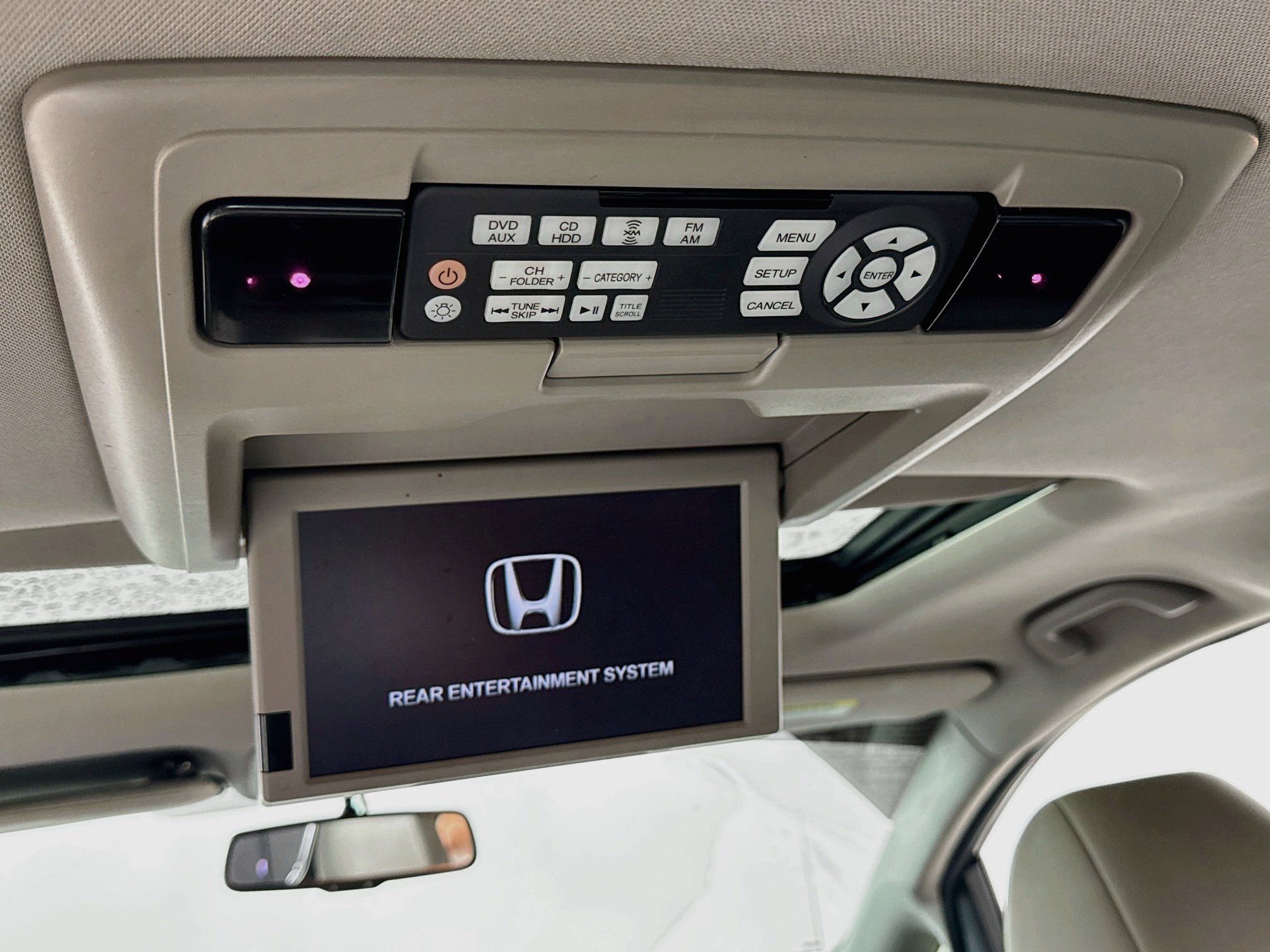 Used 2013 Crystal Black Pearl Honda Touring image 26
