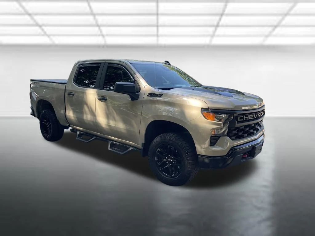 Used 2023 Sand Dune Metallic Chevrolet Custom Trail Boss image 7