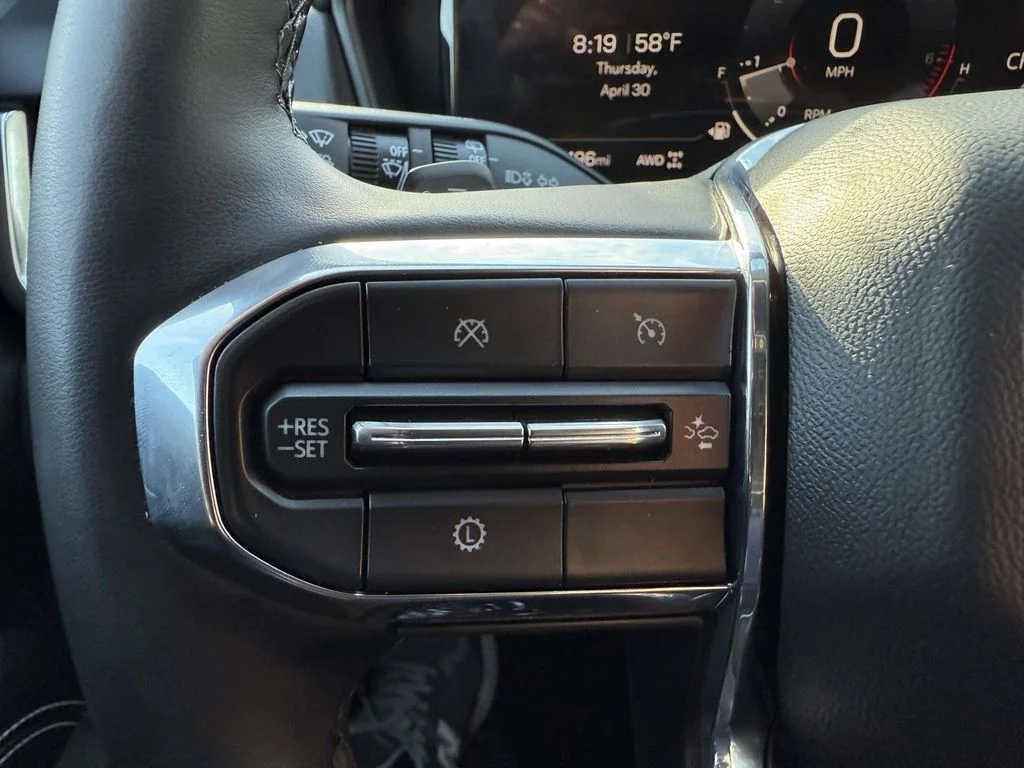 Used 2026 White GMC Elevation image 23