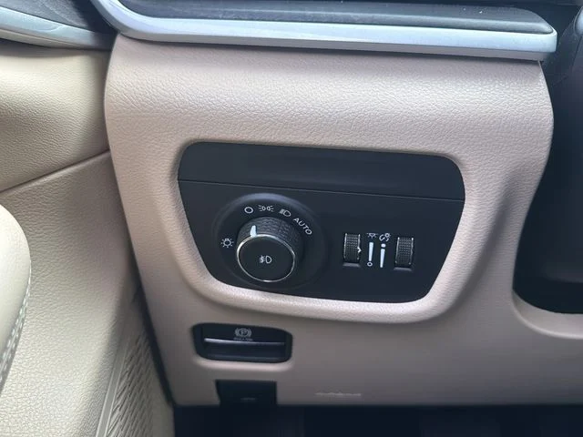 Certified Used 2025 Red Jeep Limited image 24
