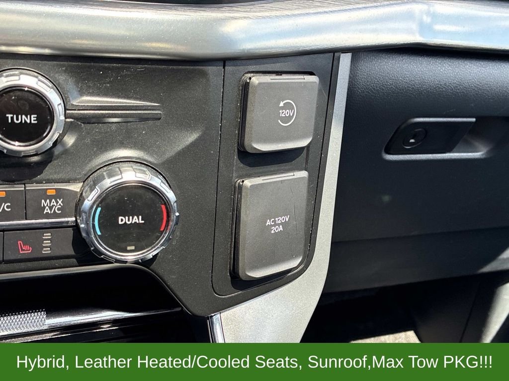 Used 2022 White Ford Lariat image 36