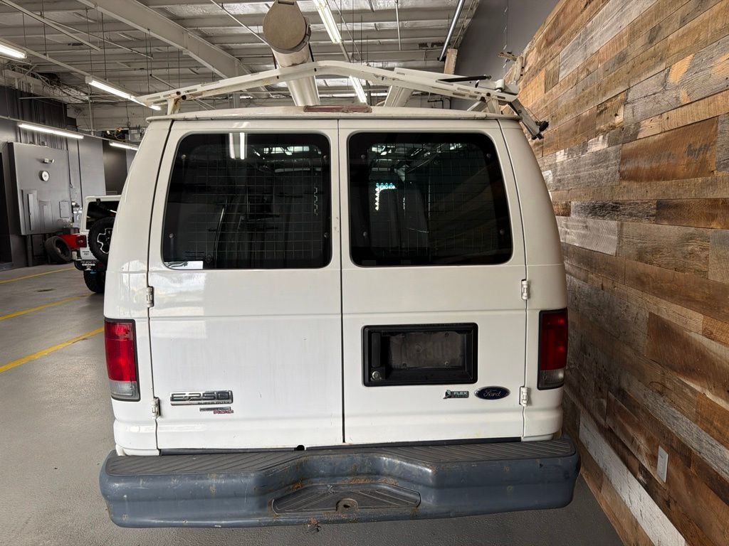 Used 2012 Oxford White Ford Commercial image 7