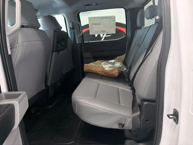 New 2027 Oxford White Ford F-350® XL image 29