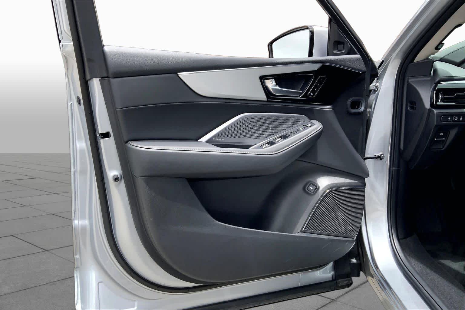 Used 2026 Solar Silver Metallic Acura w/Technology Package image 22