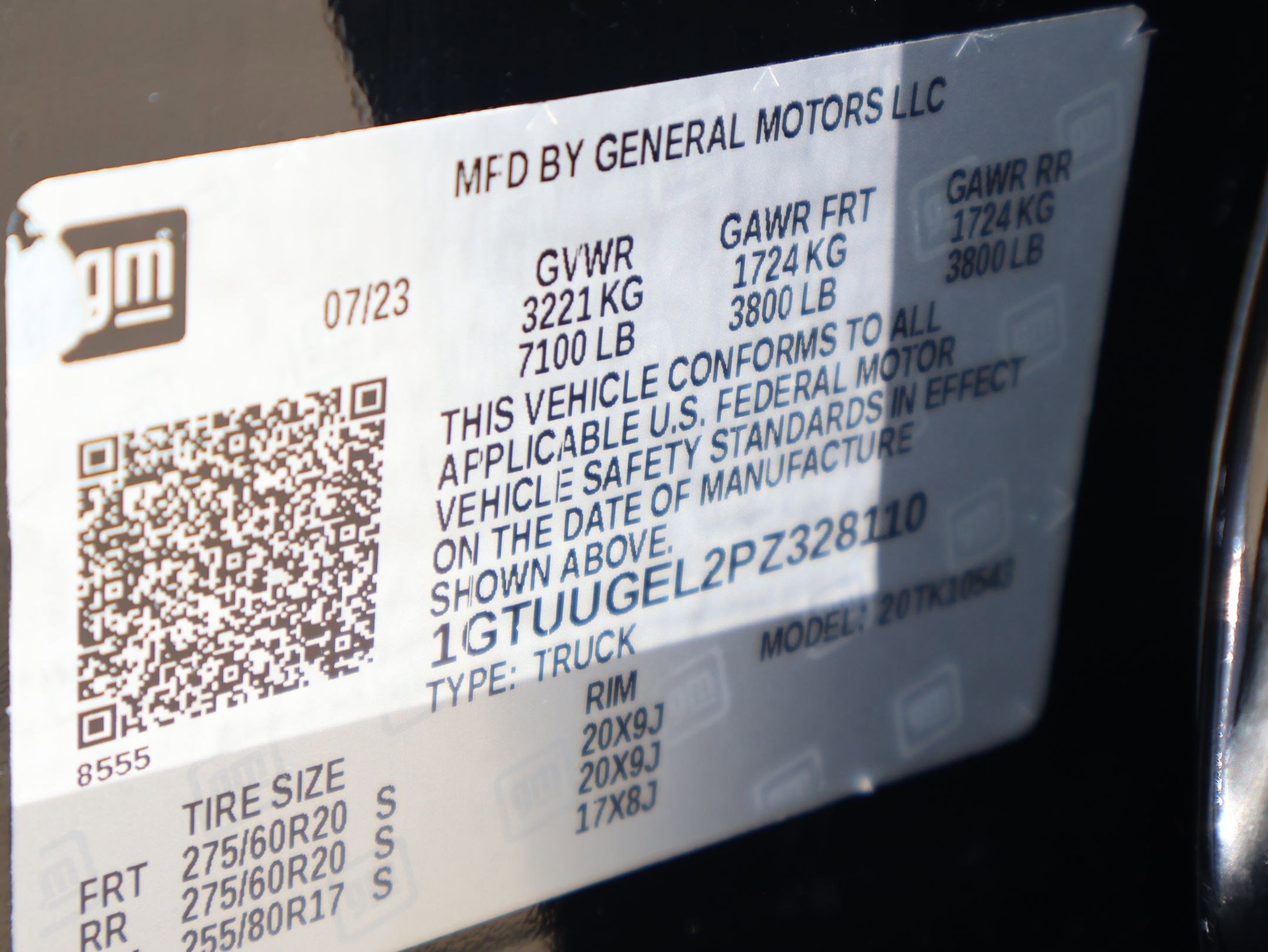 Used 2023 Onyx Black GMC Denali image 32