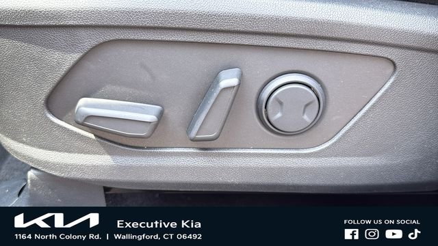 New 2026 Ivory Silver Kia EX image 11