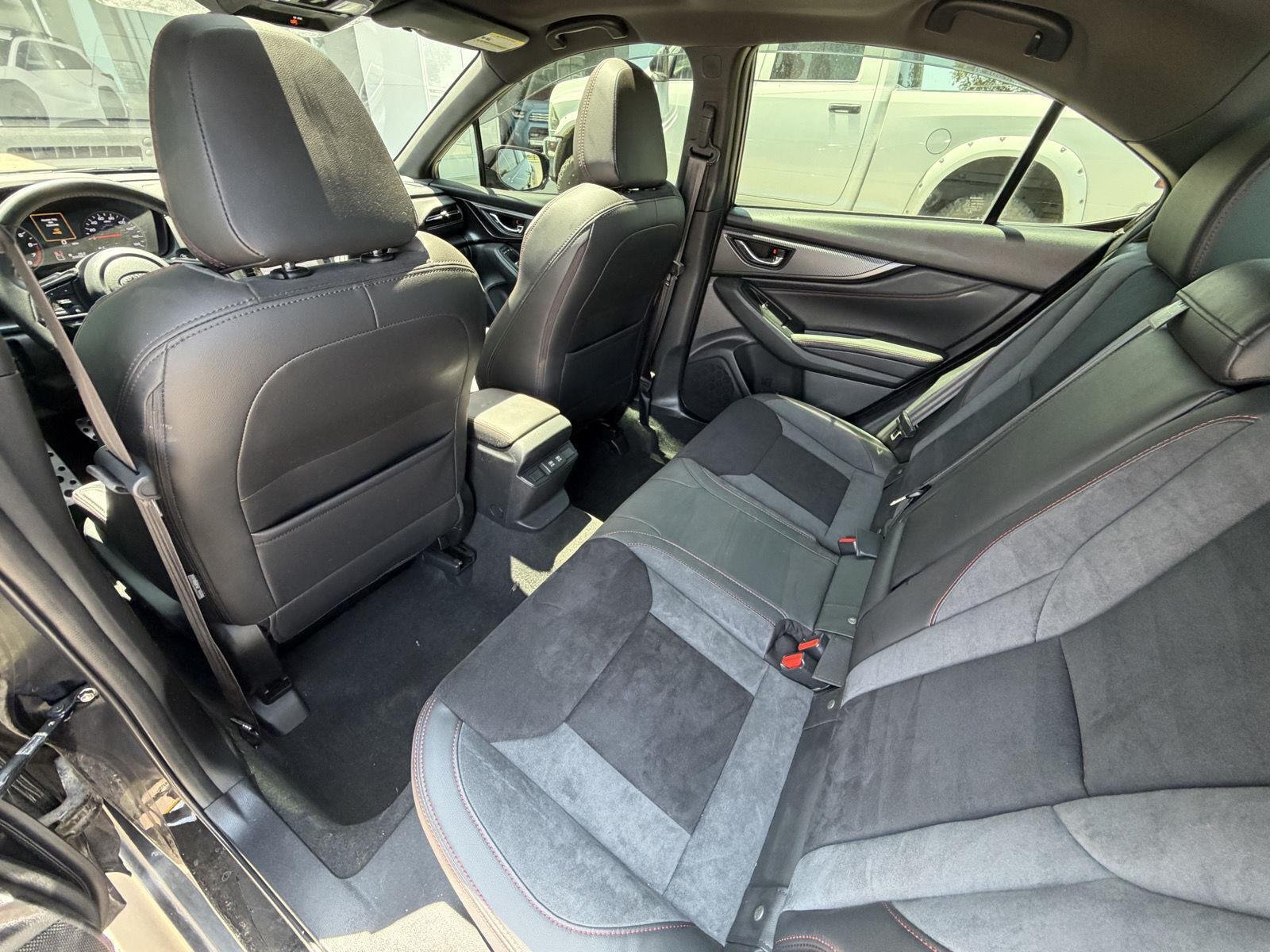 Used 2022 Crystal Black Silica Subaru Limited image 19