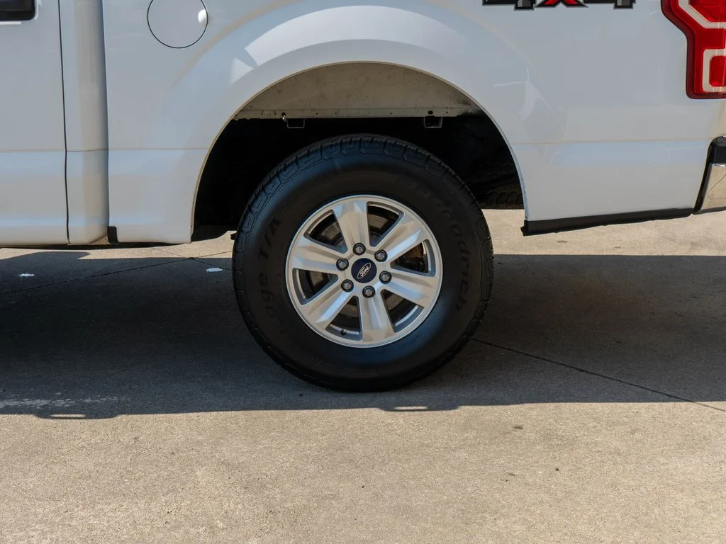 Used 2018 White Ford XLT image 29