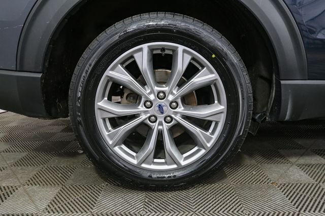 Used 2023 Blue Ford XLT image 16