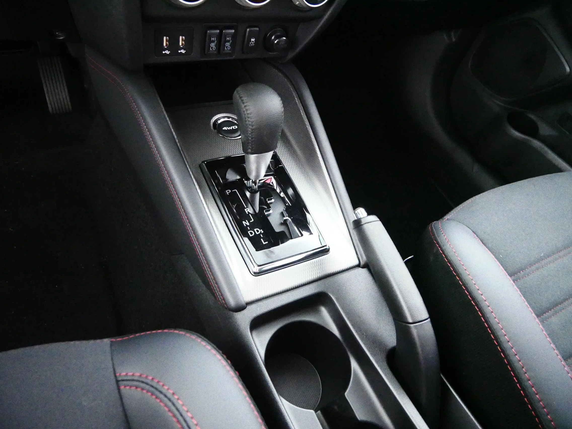 New 2026 Octane Blue Metallic Mitsubishi 2.0 SE image 6
