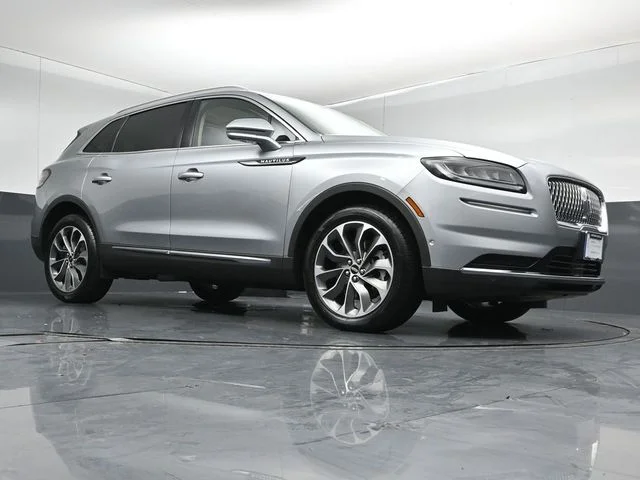 Used 2023 Silver Lincoln Reserve image 38