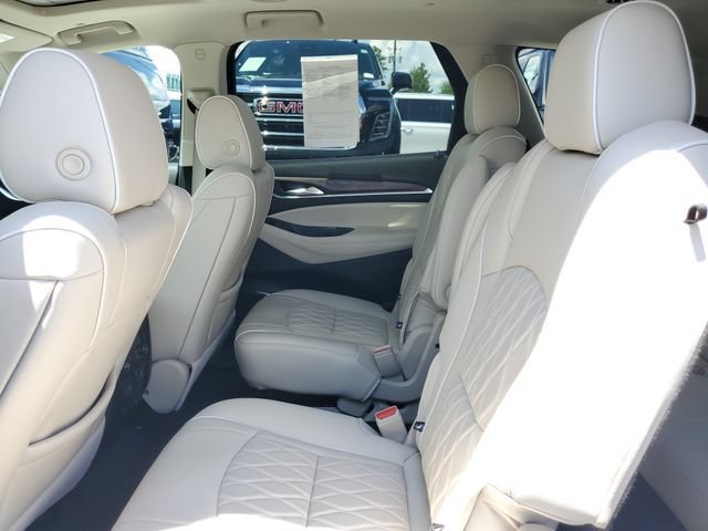 Used 2024 White Frost Tricoat Buick Avenir image 22