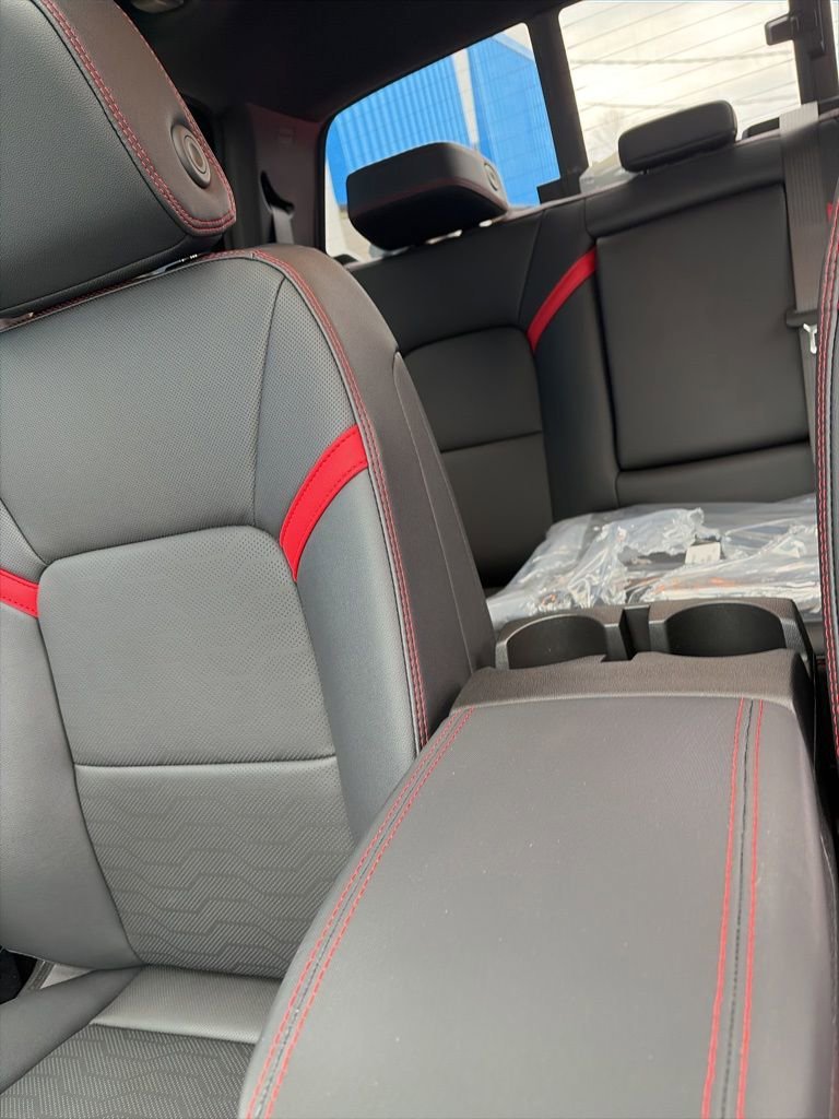 2026 Chevrolet Colorado Z71 - Photo 25