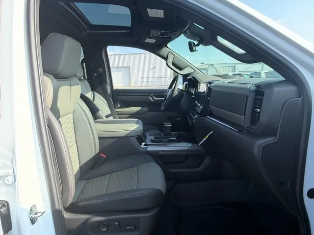 New 2026 Summit White Chevrolet ZR2 image 8
