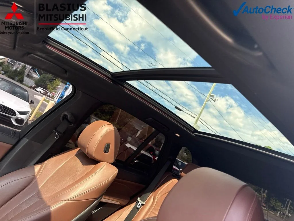 Used 2020 Black BMW xDrive40i image 33