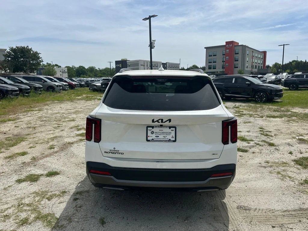 New 2026 White Kia X-Line SX Prestige image 6