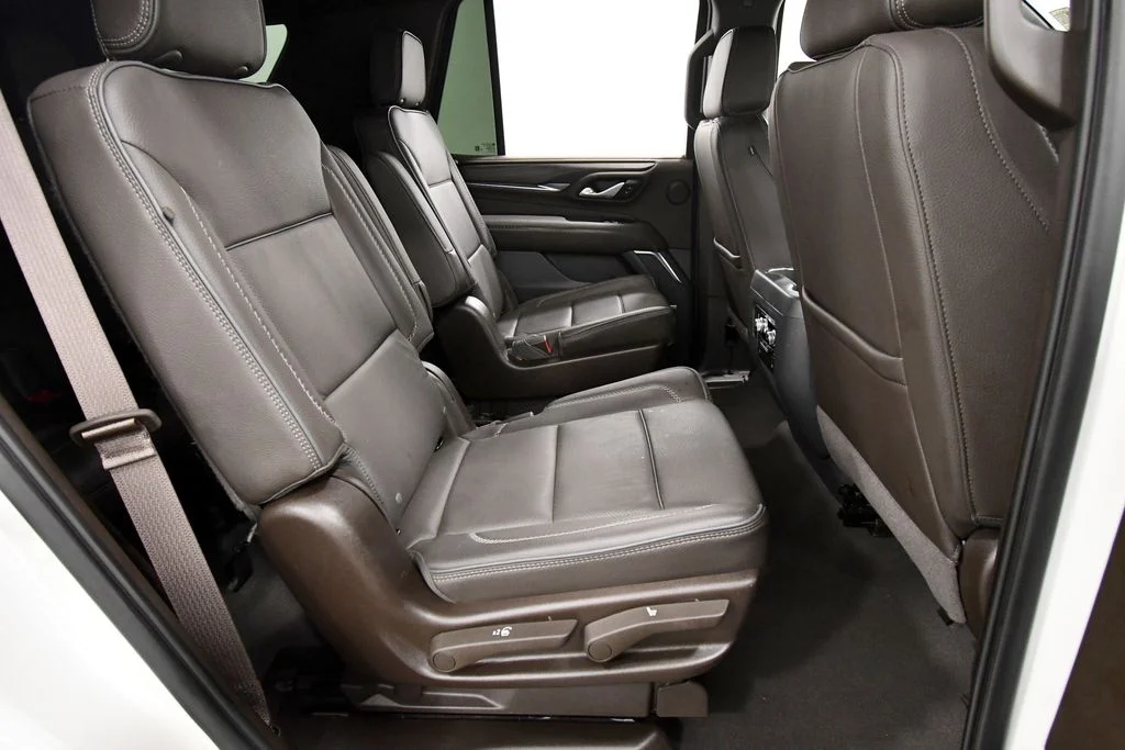 Used 2022 White GMC Denali image 17