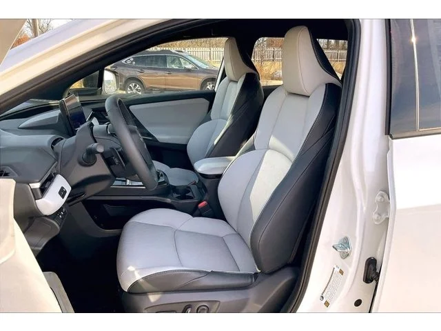 2026 Subaru Solterra Premium - Photo 23
