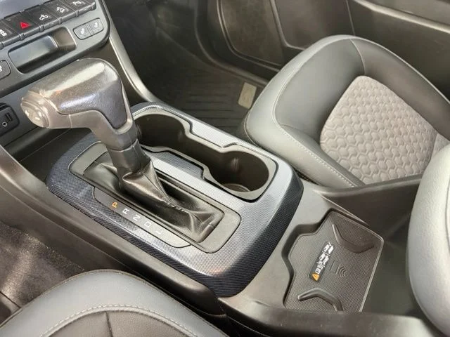 Used 2019 White Chevrolet Z71 image 29