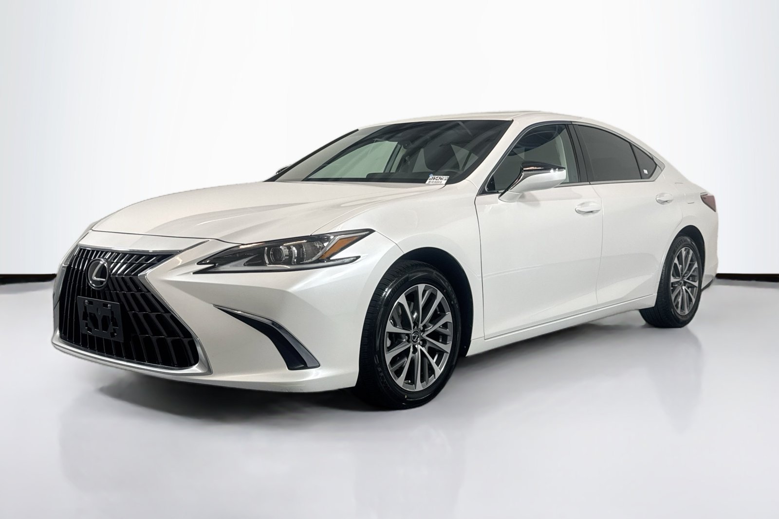Used 2023 White Lexus ES 350 image 1