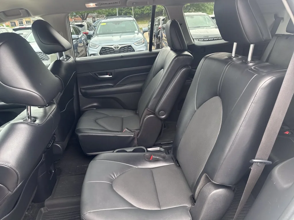 Used 2024 White Toyota XLE image 37