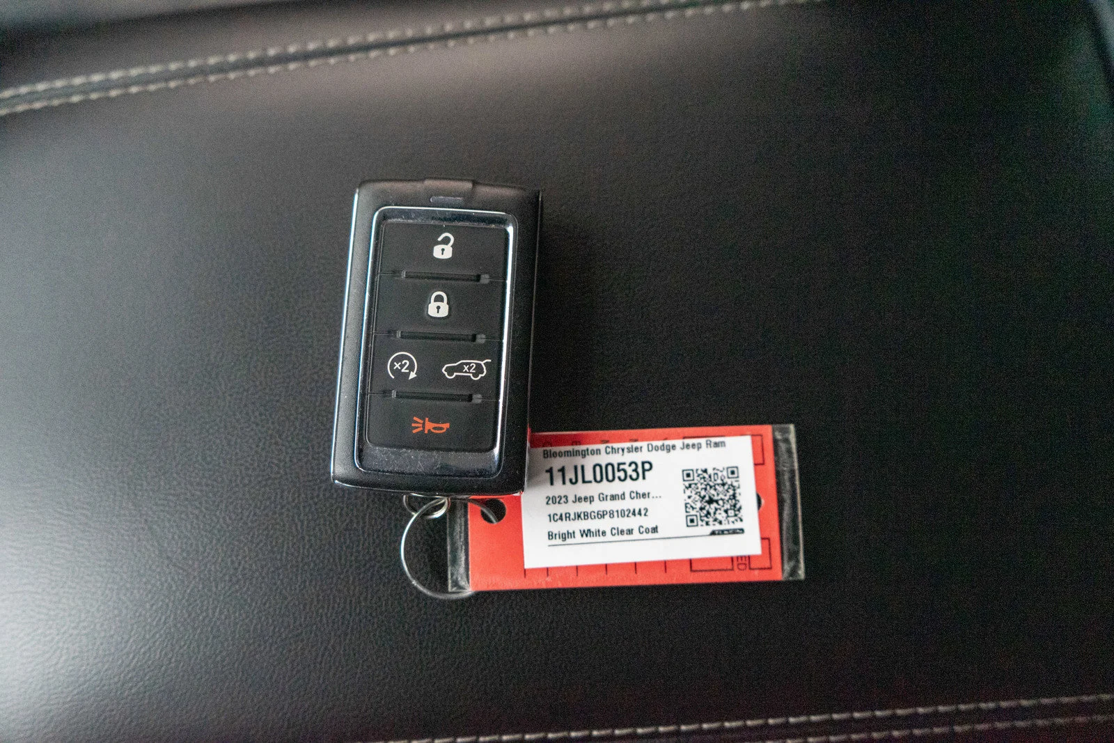 Used 2023 Bright White Clearcoat Jeep Limited image 34