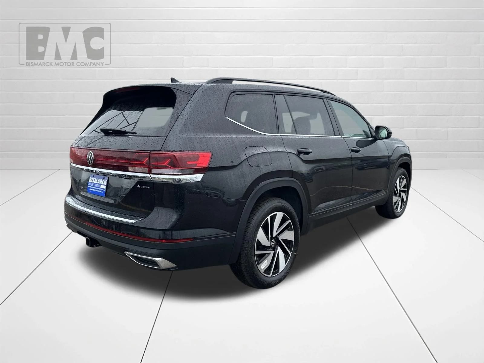 New 2026 Black Volkswagen 2.0T SE w/Technology image 3