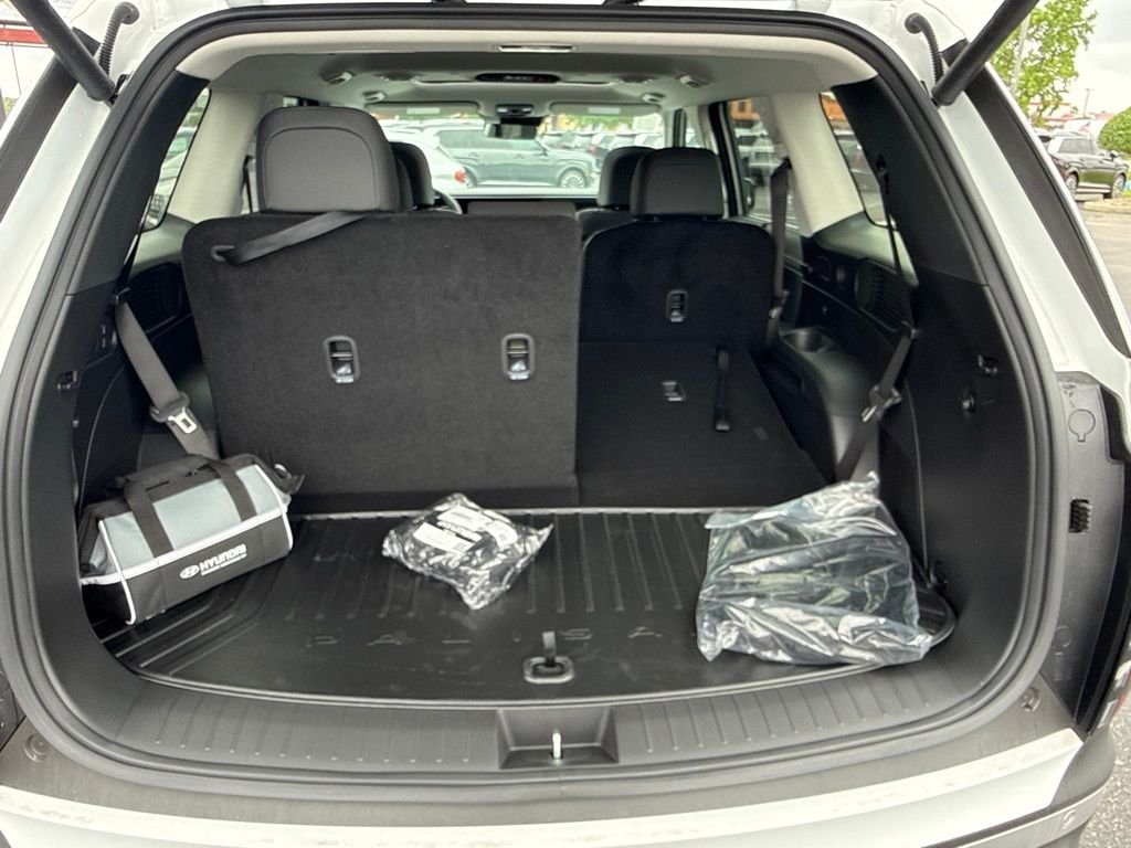 New 2026 White Hyundai SEL Premium AWD image 35