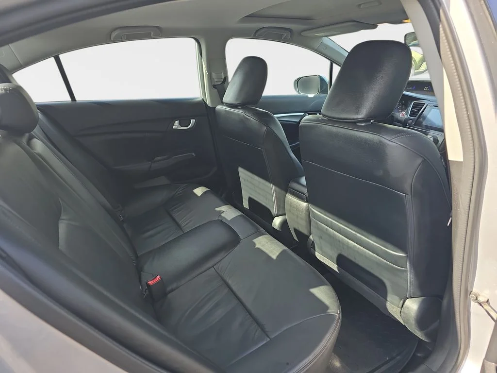 Used 2014  Honda EX-L image 14