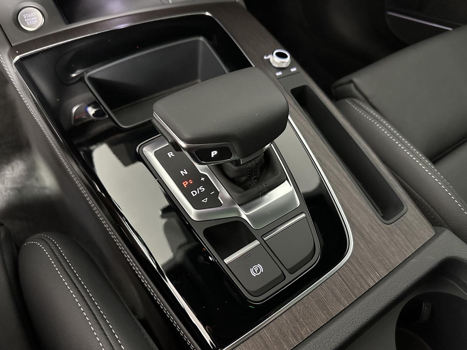 Used 2023 Daytona Gray Pearl Effect Audi S line Premium Plus image 17