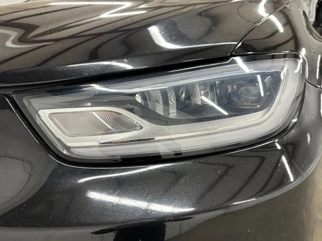 Used 2023 Black Chrysler Touring L image 8