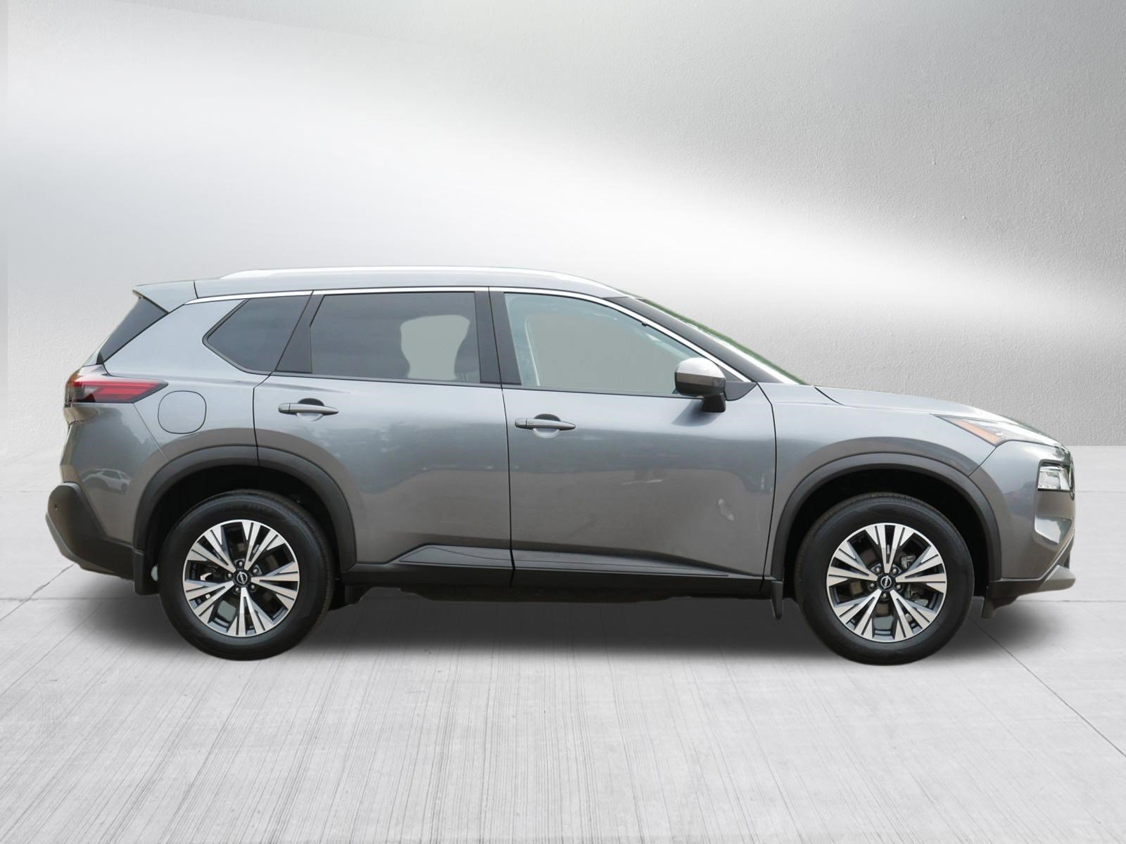 Used 2023 Gun Metallic Nissan SV image 8