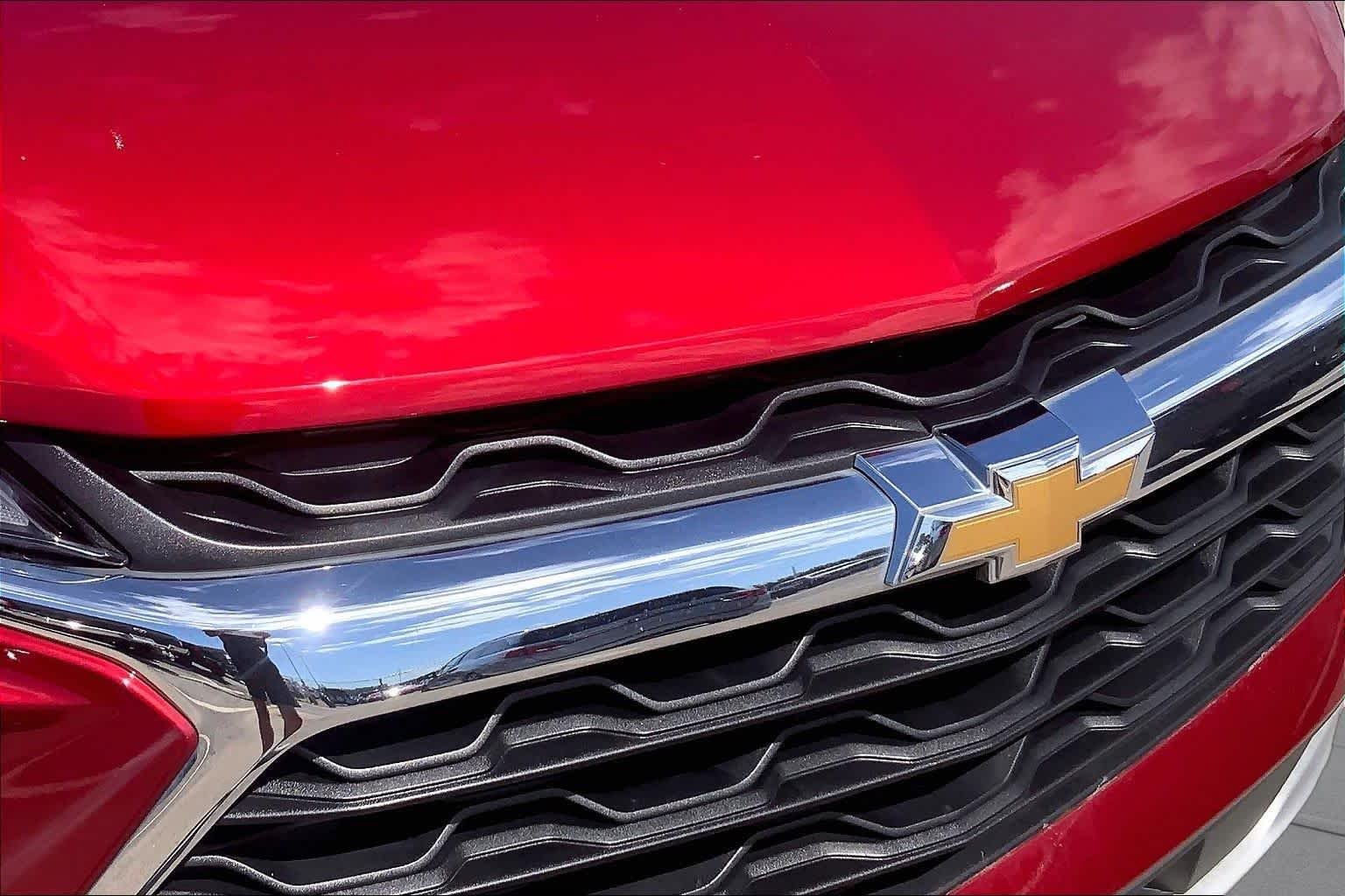 Used 2024 Radiant Red Tintcoat Chevrolet LT image 29