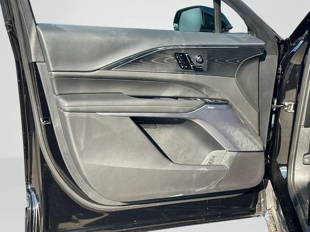2026 Cadillac LYRIQ V - Photo 8