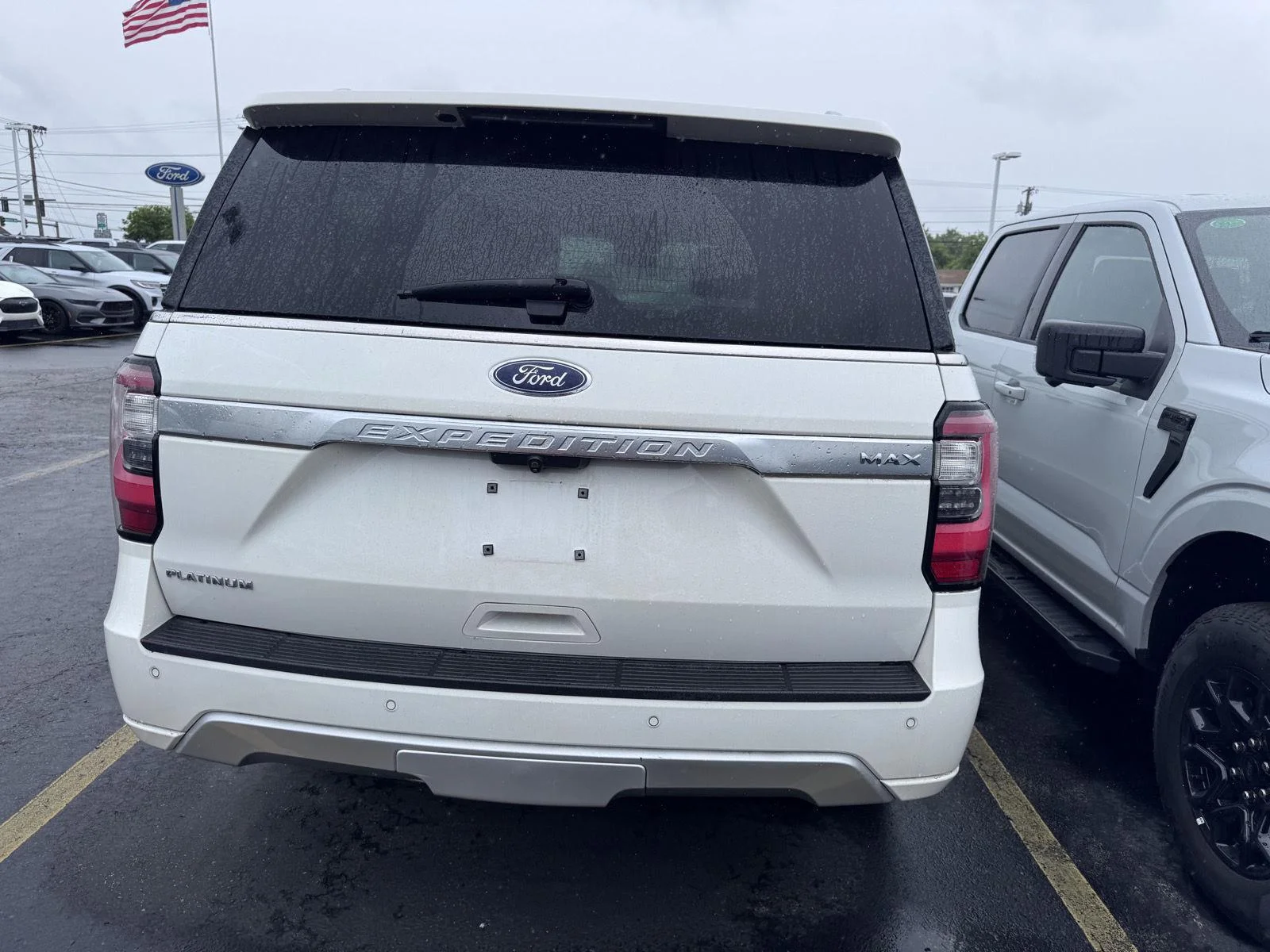 Used 2020 Star White Metallic Tri-Coat Ford Platinum image 5
