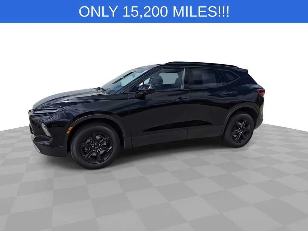 Used 2024 Black Chevrolet 2LT image 4