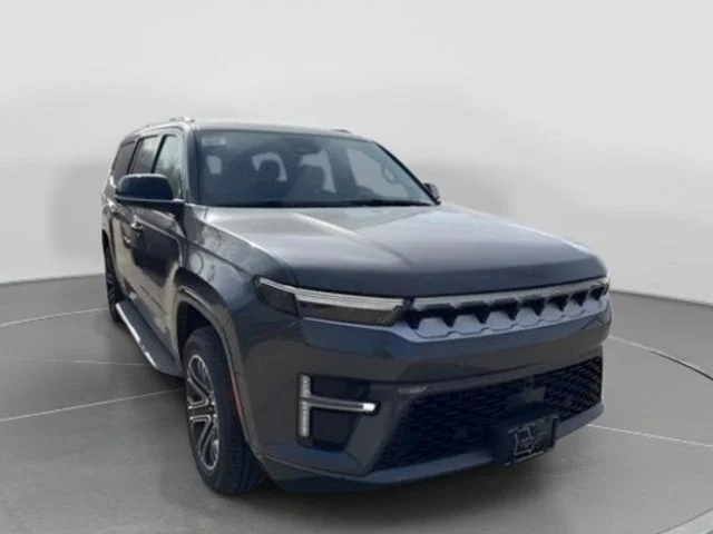 New 2026 Baltic-Gray Metallic Clear-Coat Exterior Paint Jeep  image 5