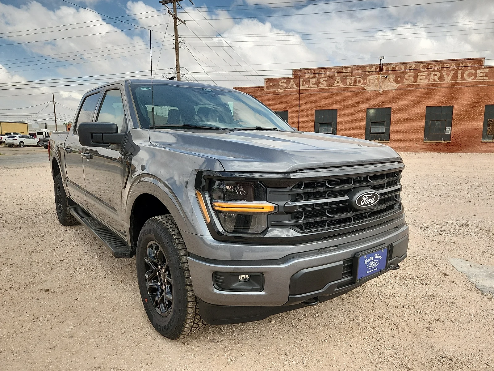 New 2026 Carbonized Gray Metallic Ford XLT image 1