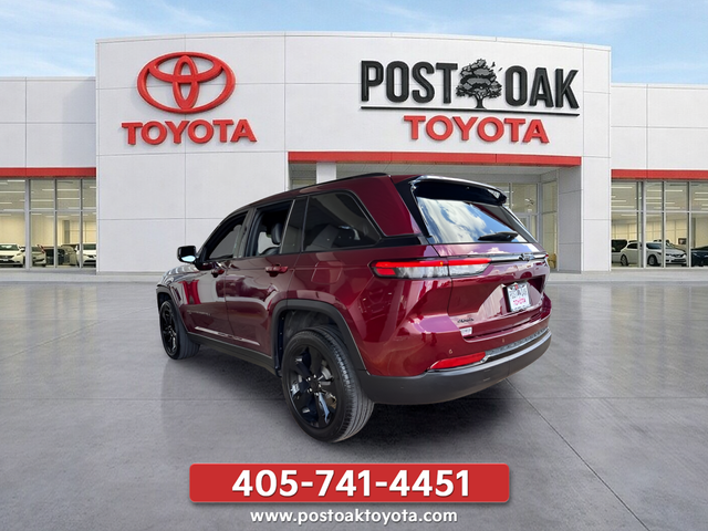 Used 2025 Red Jeep Limited image 6