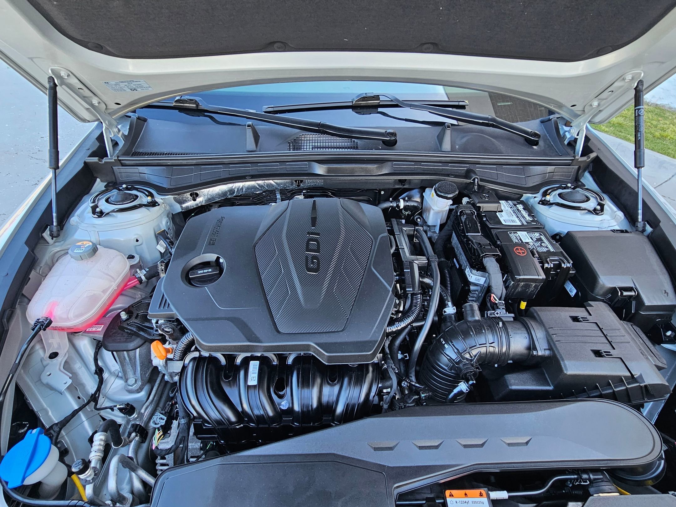 Used 2025 Aero Silver Hyundai SEL image 30