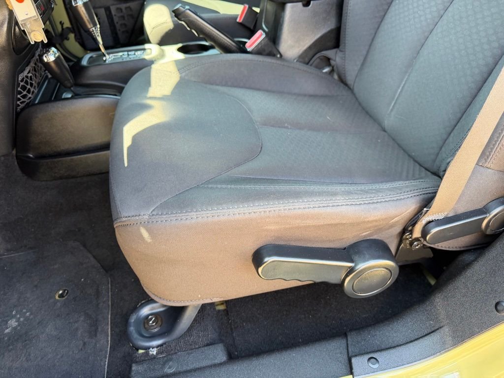 Used 2013 Commando Green Jeep Unlimited Sport image 12