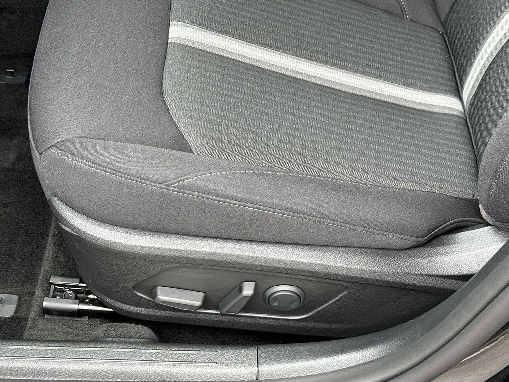 New 2026 Abyss Black Hyundai SEL Sport image 10