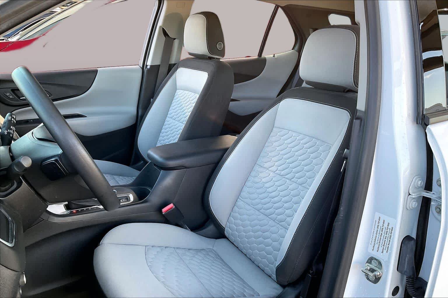 Used 2018 SUMMIT WHITE Chevrolet LS image 9