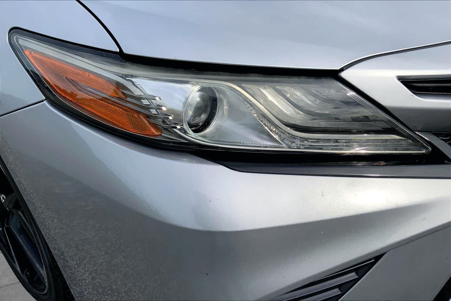 Used 2019 Celestial Silver/Midnight Black Metallic Toyota XSE image 27