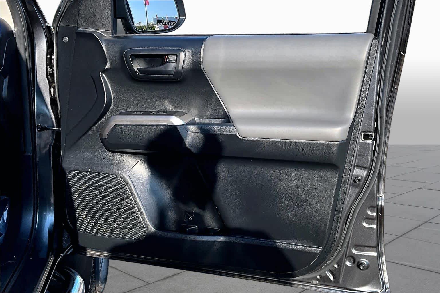 Used 2017 Magnetic Gray Metallic Toyota SR5 image 22