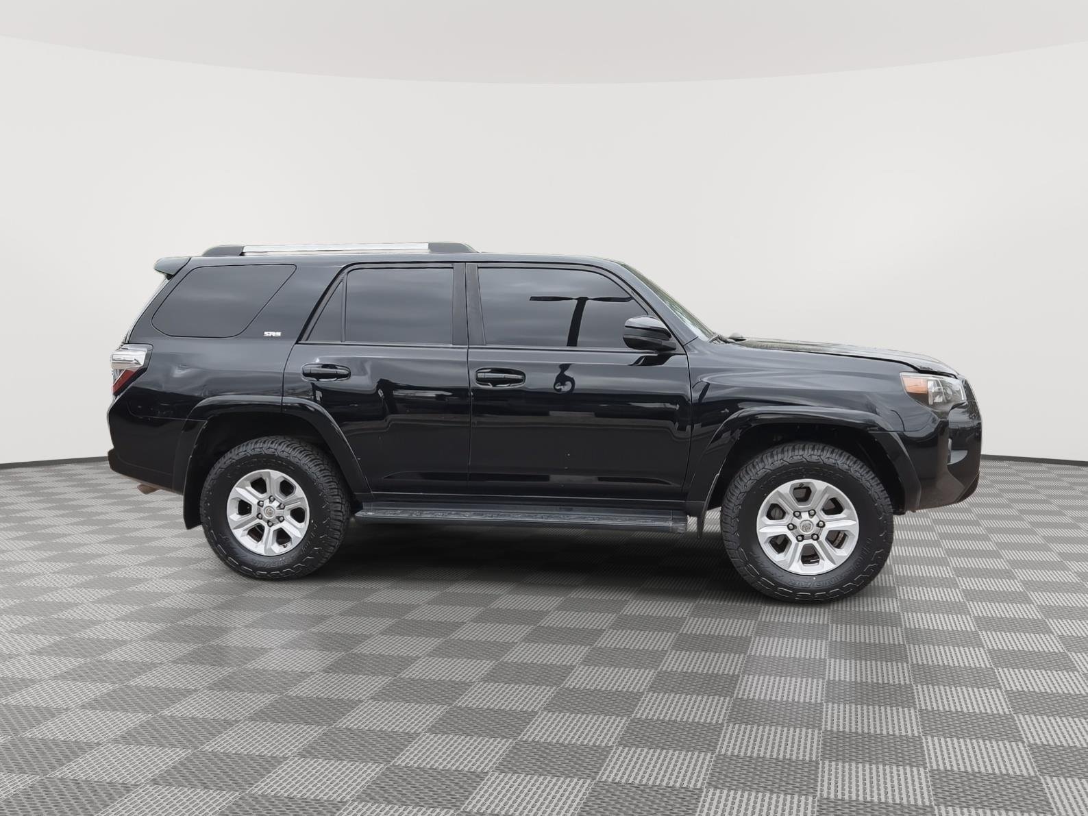 Used 2021 Midnight Black Metallic Toyota SR5 image 10