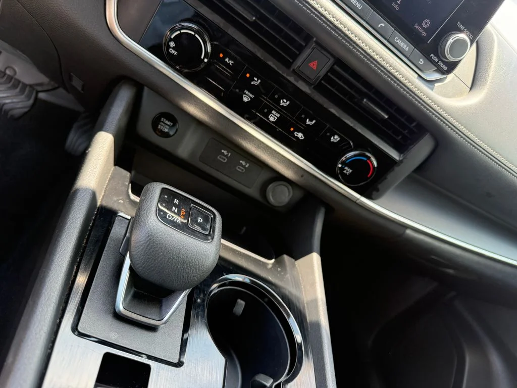 Used 2024 Black Nissan S image 19