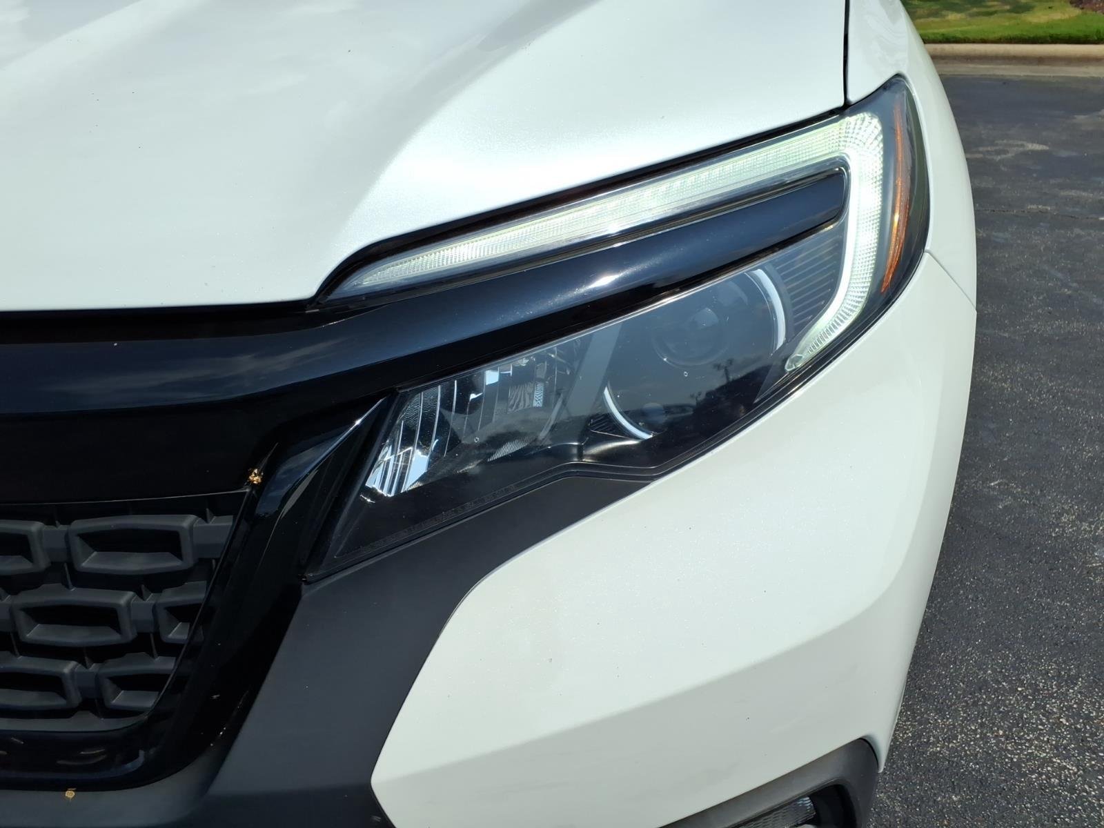 Used 2021 Platinum White Pearl Honda EX-L image 18